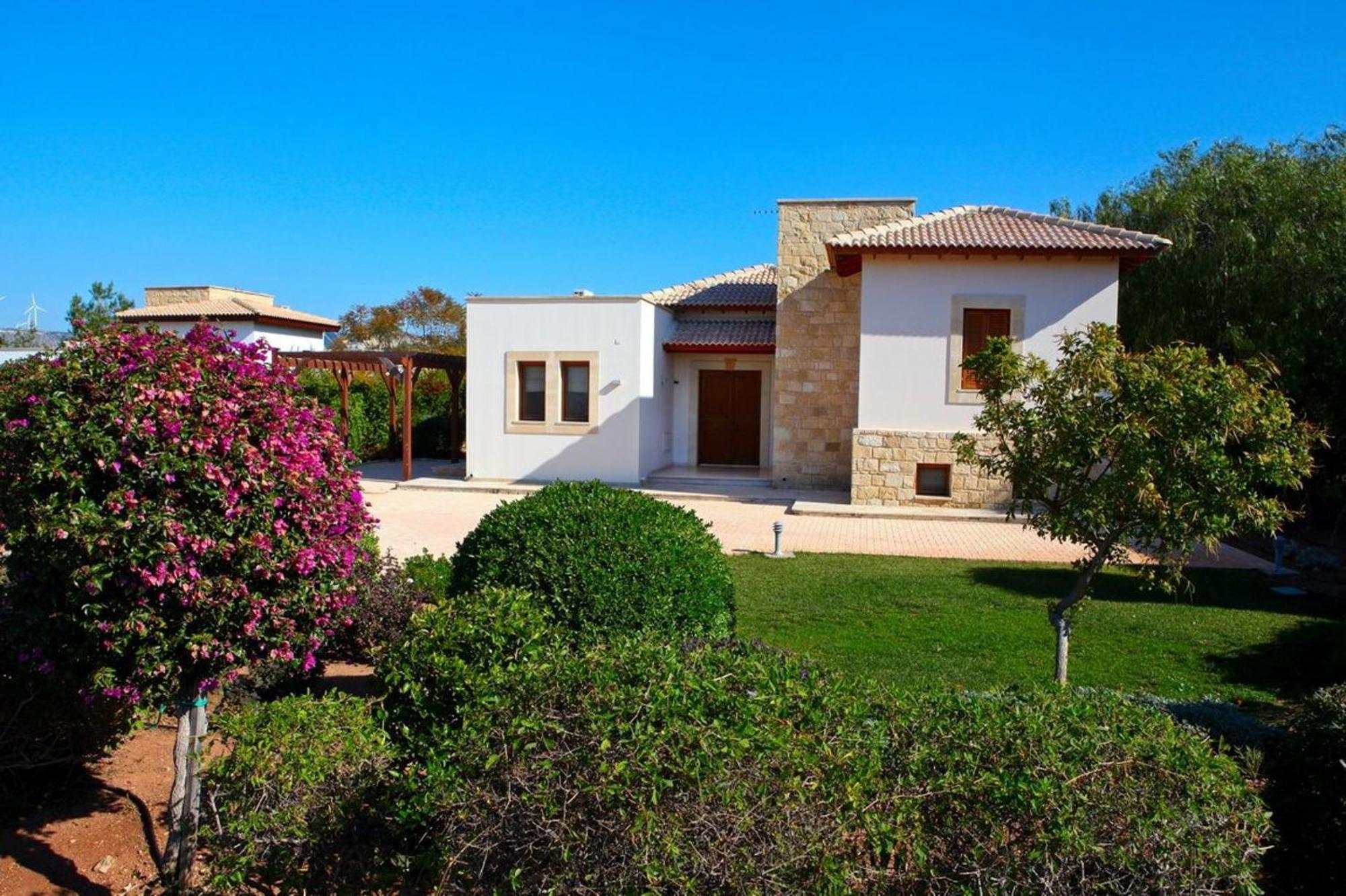 Aphrodite Hills Superior Superior 0380 Air Conditioning 3 Bedrooms *
